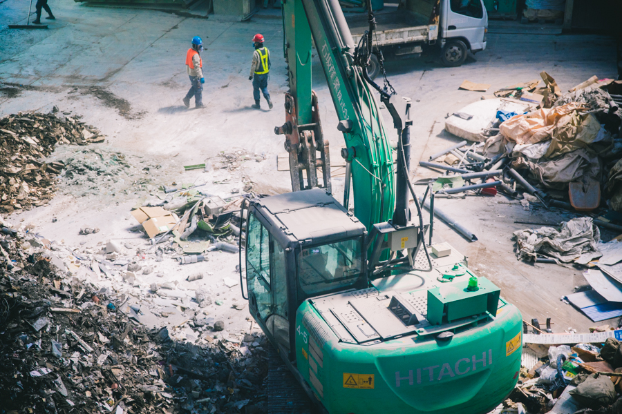 Waste carried to the unloading area is checked for the presence of foreign substances, then is sorted according to material.