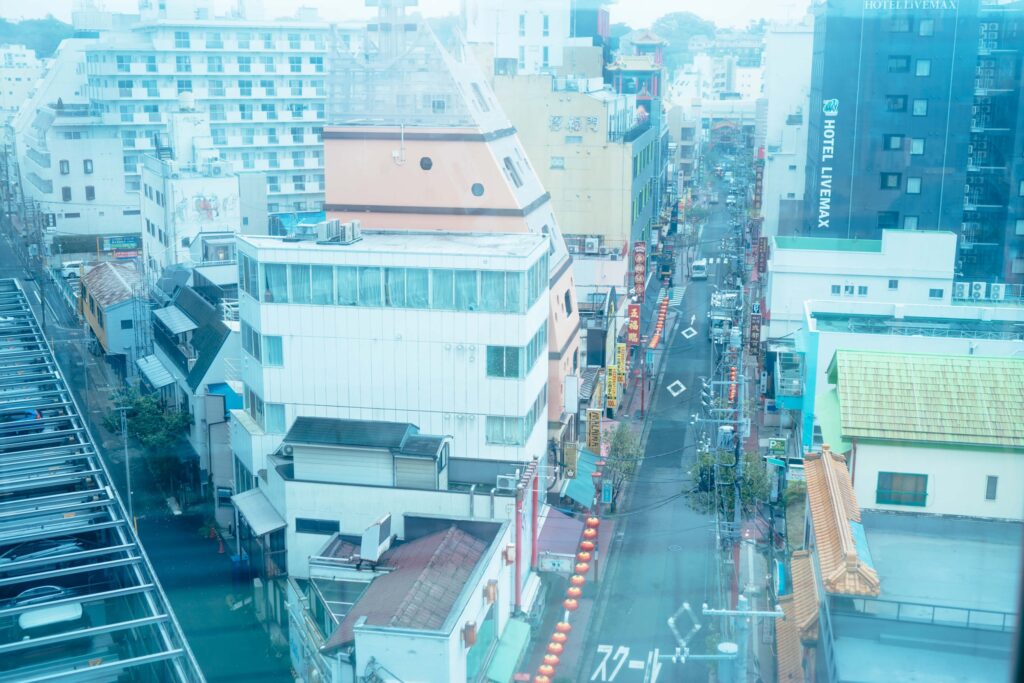 NOSIGNER The view of the Yokohama cityscape from the office