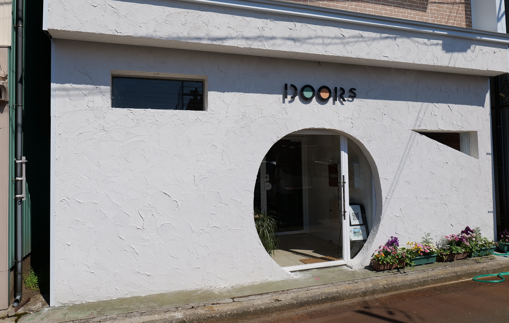 収容施設のグループワーク-新しい挑戦 新潟県燕市にコワーキングスペース「DOORS」 挑戦する若者を増やし地域
