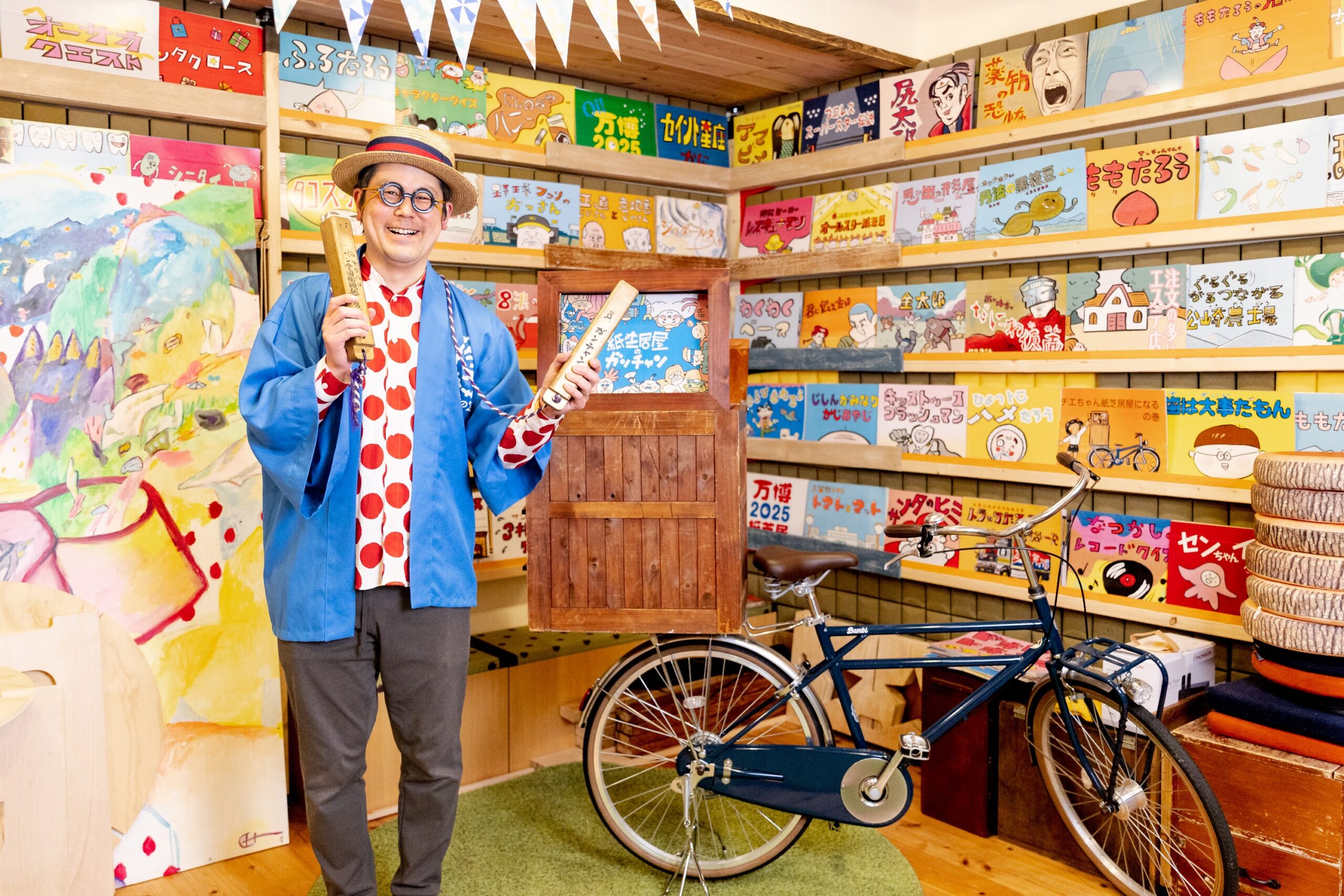 伝える”のプロ「紙芝居屋のガンチャン」がこだわる仕事への姿勢 | WORK