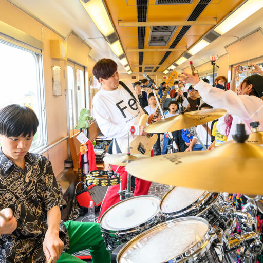 まちの魅力がパビリオンになって電車内にやってきた！ 食・体験・エンタメを貸切車両で楽しむ「EXPO TRAIN 近鉄号」をリポート