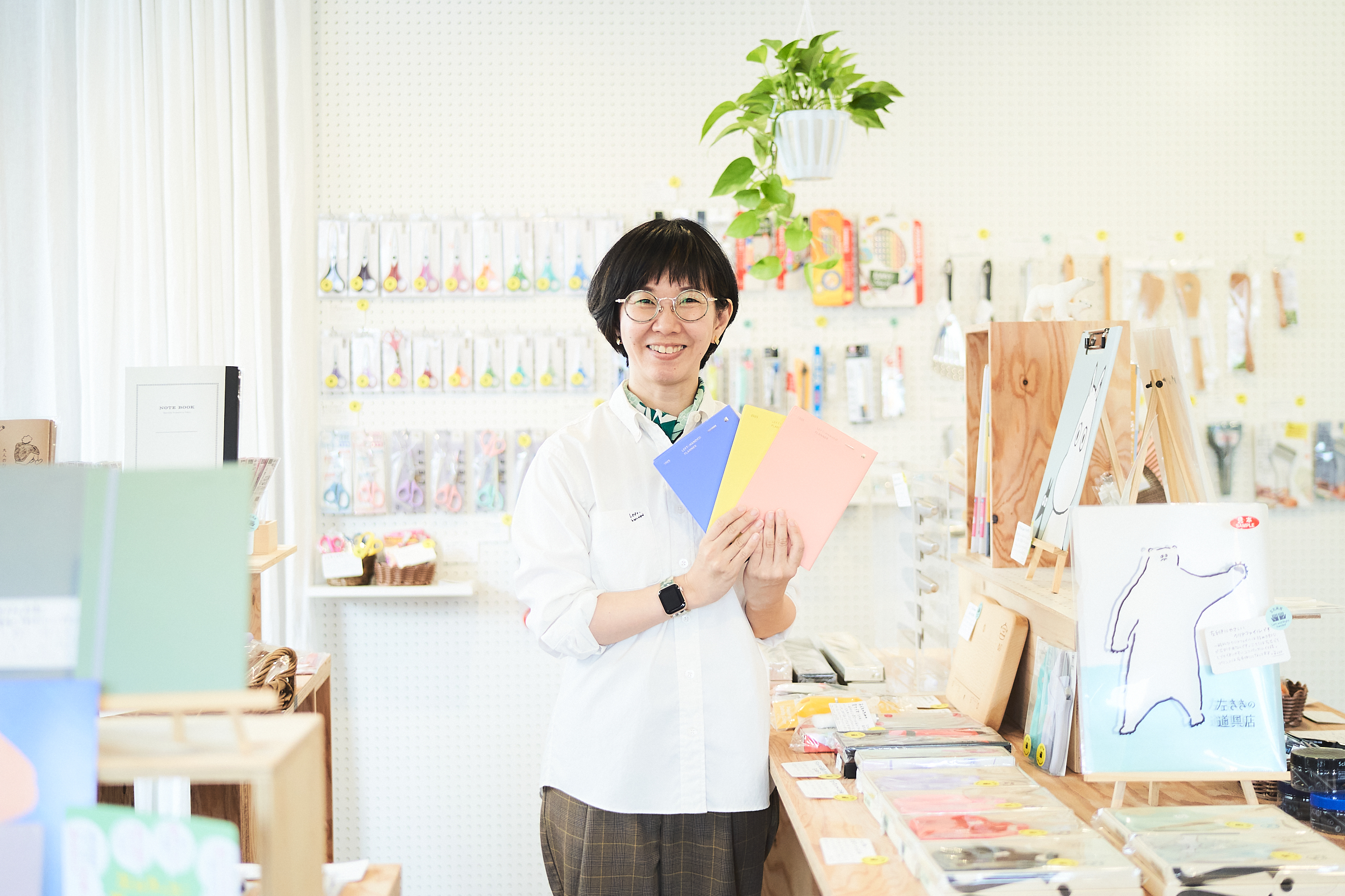 誰もが使いやすいアイテムは、美しい。左ききの道具店・加藤店長が「私